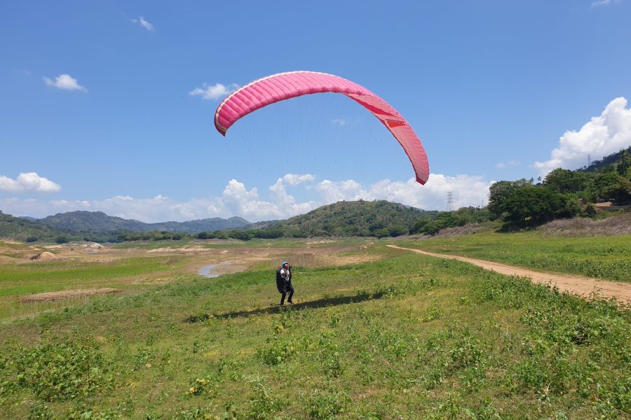 KANDY PARAGLIDING